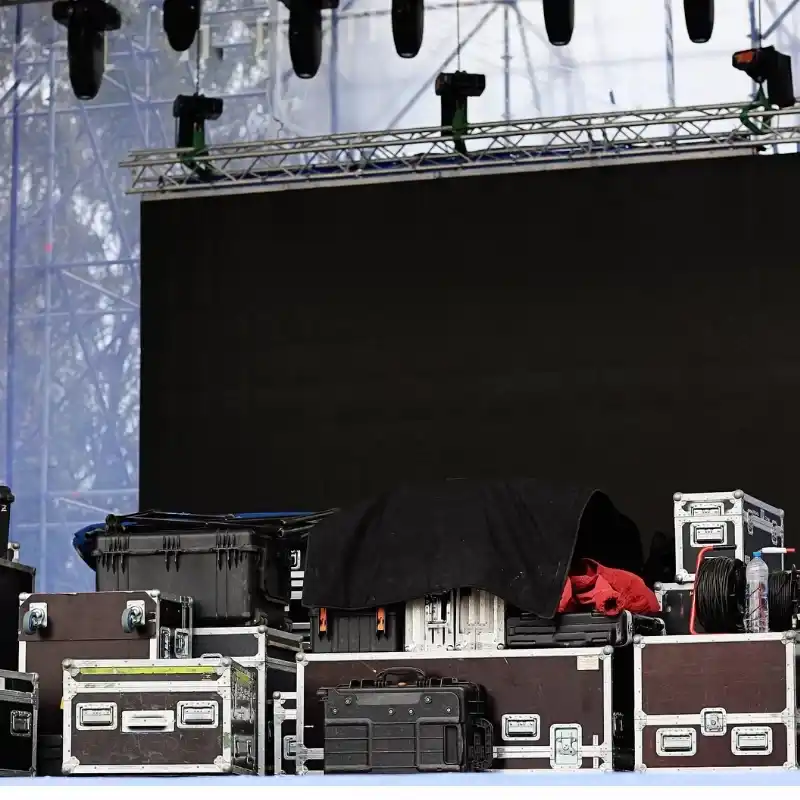 Ses Sahne Işık Podyum Zemin Kiralama